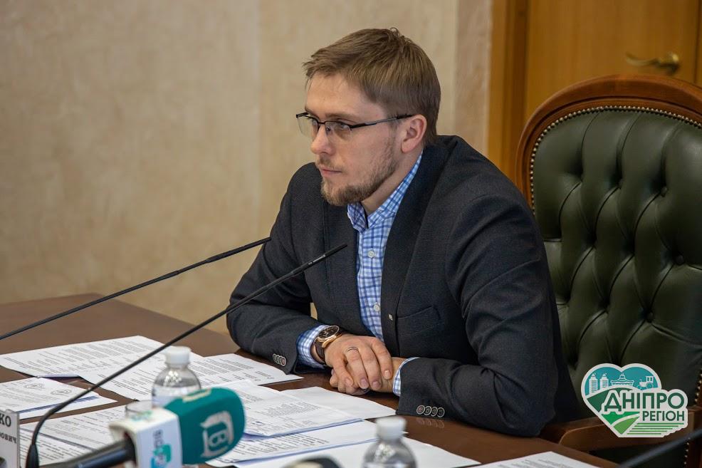 В аеропорту та на залізничному вокзалі Дніпра встановлять тепловізори для перевірки температури пасажирів