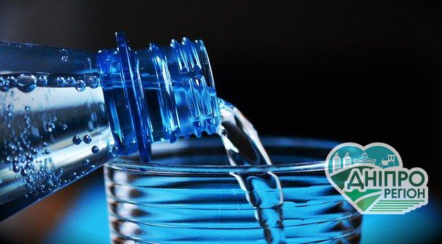 Пляшка з кукурудзи розкладається всього за 80 днів і не шкодить довкіллю