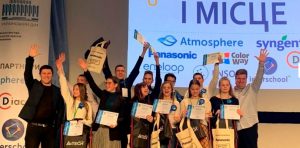 Юні науковиці з Дніпропетровщини представлять свої еко-розробки в США