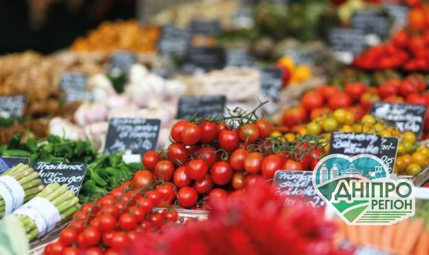 В Україні дозволили роботу продуктових ринків В Україні дозволили роботу продуктових ринків