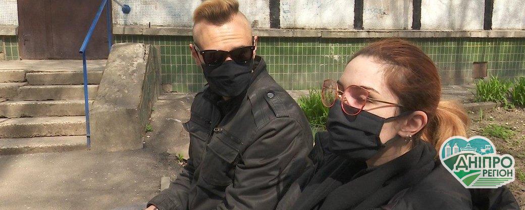 "Гімн коронавірусу". Двоє дніпрян написали пісню про Covid-19