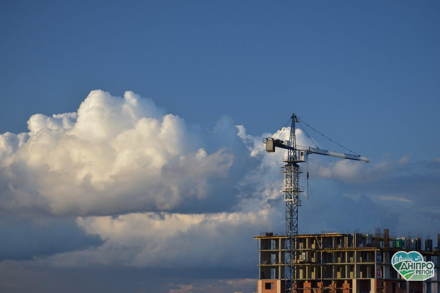 В Дніпрі триває будівництво кращого спортивного комплексу України В Дніпрі триває будівництво кращого спортивного комплексу України