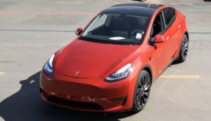 Tesla стала першою компанією, яка випустила мільйон електромобілів