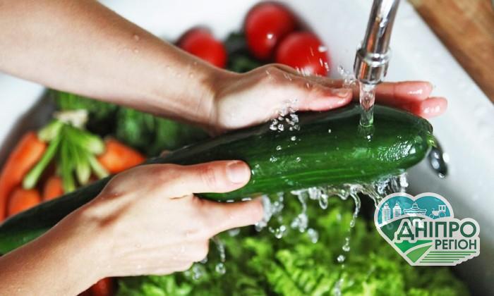 Через карантин фермери втратили ринок збуту для тепличних овочів Через карантин фермери втратили ринок збуту для тепличних овочів