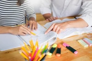 Які послуги жителі Дніпра пропонують на час карантину