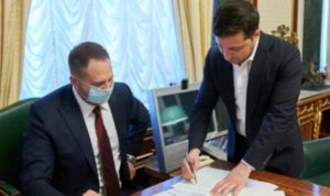 Зеленський підписав закон про ринок землі