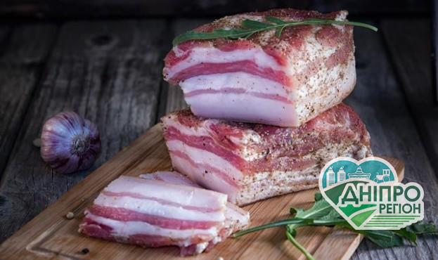 Україна стала менше імпортувати сала Україна стала менше імпортувати сала. Дніпро Регіон.