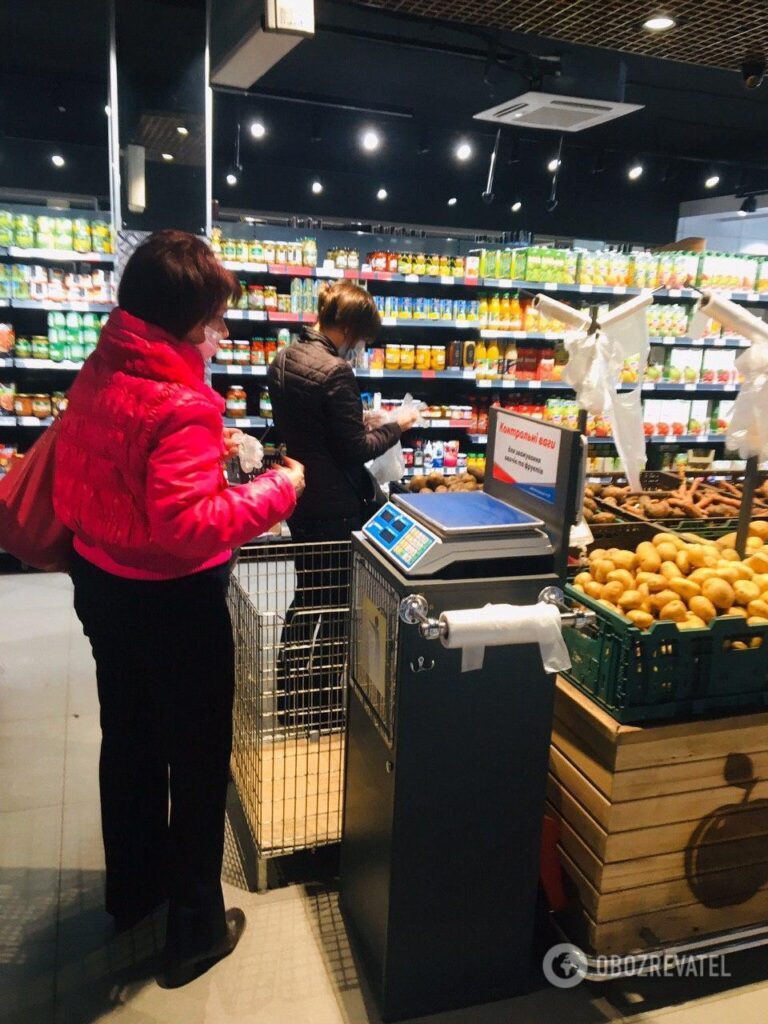 Карантинні заходи в Дніпрі: чи дотримуються городяни правил Карантинні заходи в Дніпрі: чи дотримуються городяни правил