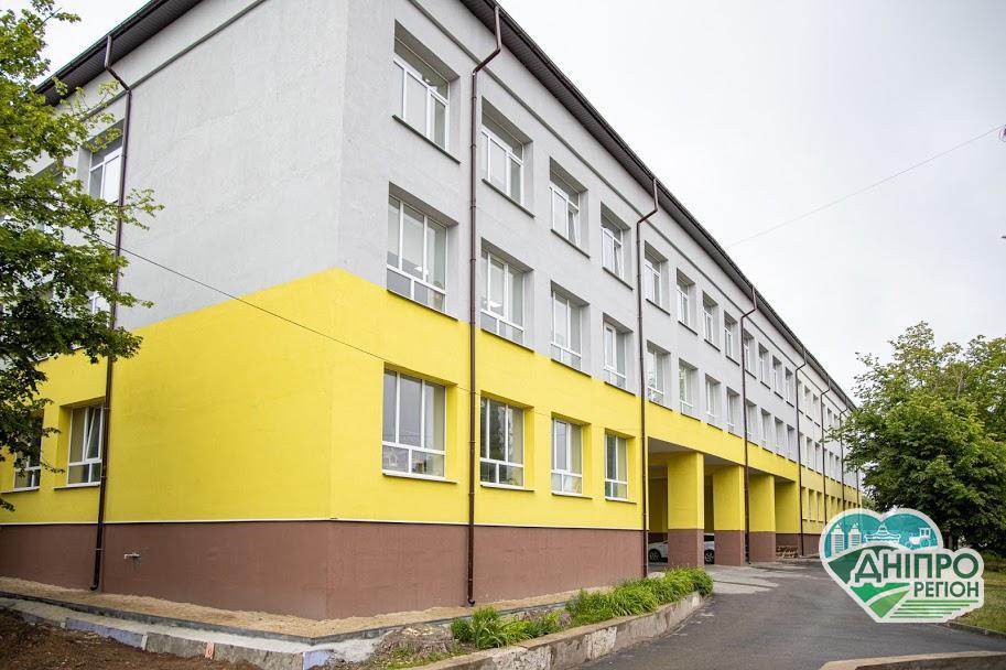 На Дніпропетровщині завершується реконструкція Васильківської школи №1 На Дніпропетровщині завершується реконструкція Васильківської школи №1