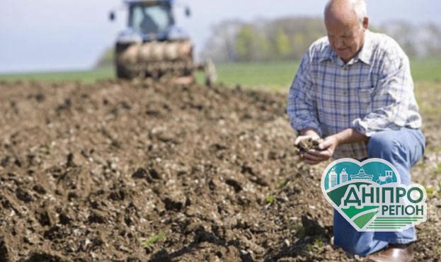 В Україні фермер втративши через посуху урожай наклав на себе руки В Україні фермер втративши через посуху урожай наклав на себе руки