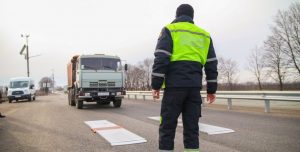 На в’їздах на Дніпропетровщину прибрали санітарні блокопости