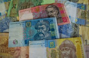 Мешканців Дніпропетровщини закликають не передавати кошти за світло шахраям