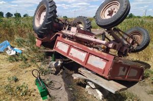 На Дніпропетровщині внаслідок ДТП загинув неповнолітній хлопчик, ще один зазнав травм (ВІДЕО)