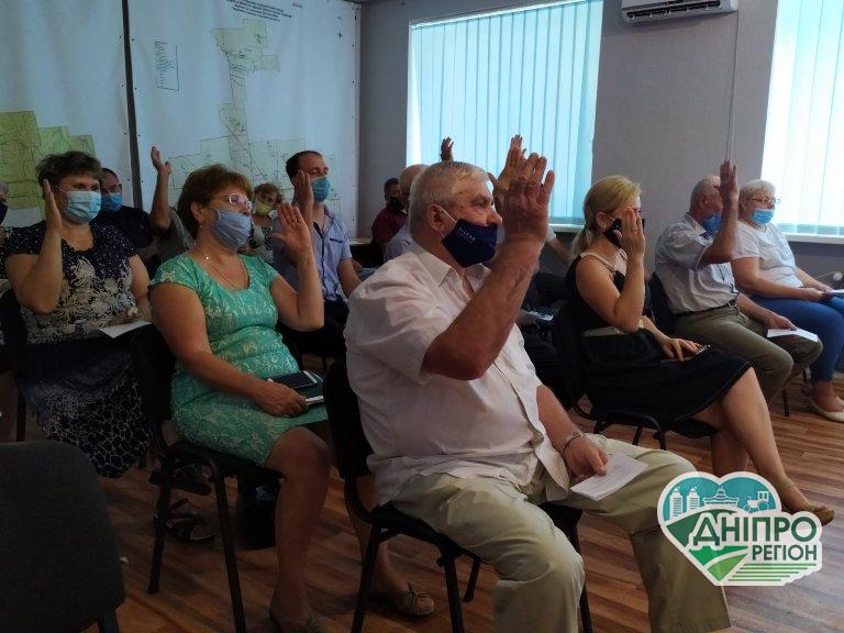 Мешканці Межівської ОТГ занепокоєні плутаниною в постановах про зміни в адмінустрої Дніпропетровщини Мешканці Межівської ОТГ занепокоєні плутаниною в постановах про зміни в адмінустрої Дніпропетровщини