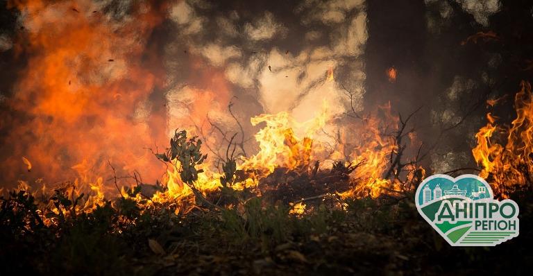 3700 пожеж з початку року сталося на Дніпропетровщині 3700 пожеж з початку року сталося на Дніпроптеровщині