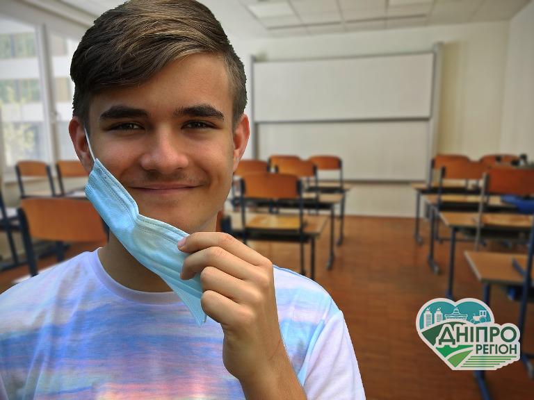 Поцікавляться самопочуттям і дозволять зняти маски: як будемо навчатися на карантині? Поцікавляться самопочуттям і дозволять зняти маски: як будемо навчатися на карантині?