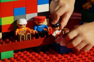 На Дніпропетровщині першокласники навчатимуться за допомогою LEGO
