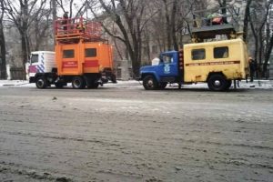 Дніпро накрило крижаним дощем: роботи триватимуть до повної ліквідації наслідків (фото)
