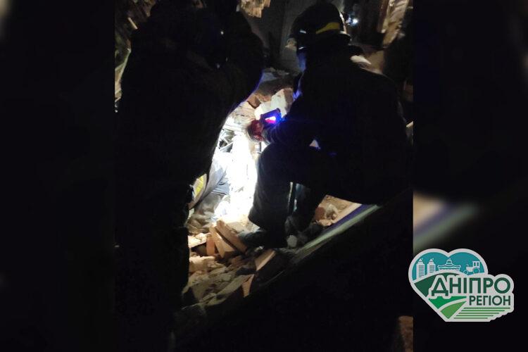 Новини Дніпропетровщини. У Кривому Розі двоє чоловіків постраждали від руйнації будівлі (відео)