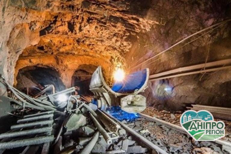 На Дніпропетровщині у Кривому Розі стався обвал на шахті На Дніпропетровщині у Кривому Розі стався обвал на шахті