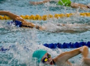 У Дніпрі на чемпіонаті України з плавання наші земляки вибороли 30 медалей