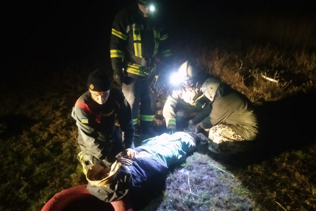 Оце так порибалив: у Софіївці на Дніпропетровщині рибалка застряг у багнюці Новини Дніпропетровщини. Оце так порибалив: у Софіївці на Дніпропетровщині рибалка застряг у багнюці