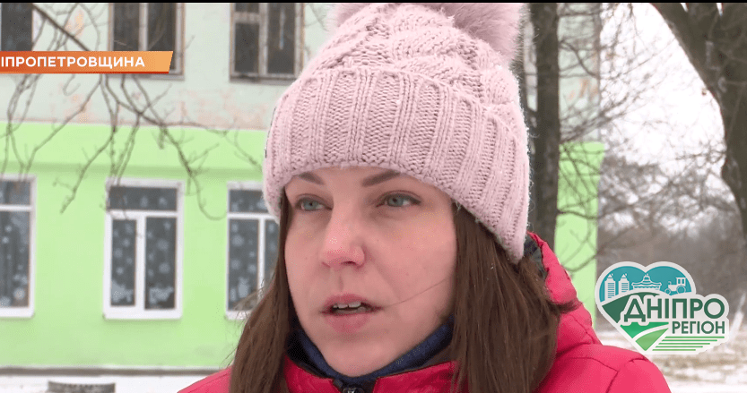 Скандал у школі на Дніпропетровщині: дитина залишилась без подарунка Новини Дніпропетровщини. Скандал у школі на Дніпропетровщині: дитина залишилась без подарунка