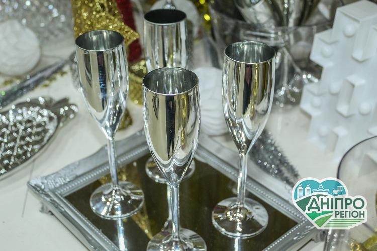 Мешканцям Дніпропетровщини дозволили святкувати Новий рік у ресторанах Новини Дніпропетровщини. Мешканцям Дніпропетровщини дозволили святкувати Новий рік у ресторанах