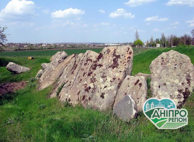 Кромлехи: Стоунхенджи Дніпропетровщини Туризм Дніпропетровщини. Кромлехи: Стоунхенджи Дніпропетровщини