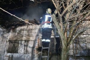 У Дніпропетровській області в селі Орлівщина горіла закинута будівля