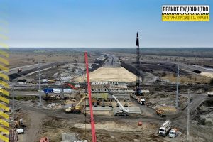 На Дніпропетровщині вперше за три десятиліття зводять нову трасу