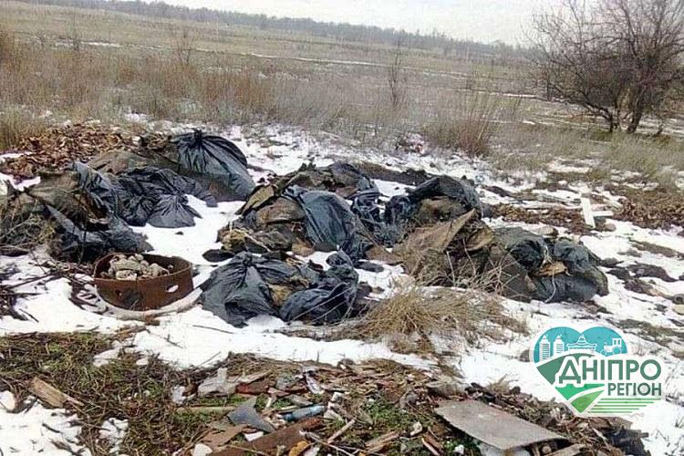 В Дніпрі Діївка потопає в смітті В Дніпрі Діївка потопає в смітті