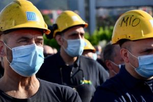 На Дніпропетровщині робітники “ArcelorMittal Кривий Ріг” вимагають підвищення зарплати