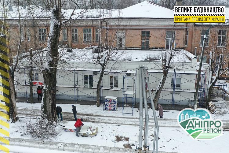 У приймальному відділенні Дніпровської лікарні №9 завершують реконструкцію діагностичного блоку У приймальному відділенні Дніпровської лікарні №9 завершують реконструкцію діагностичного блоку
