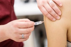 Як мешканцям Дніпропетровщини записатися на вакцинацію онлайн