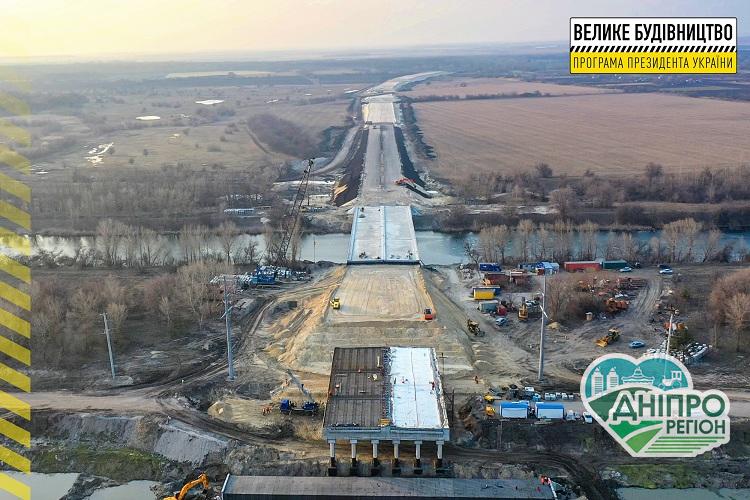 На Дніпропетровщині добудовують Решетилівську трасу На Дніпропетровщині добудовують Решетилівську трасу