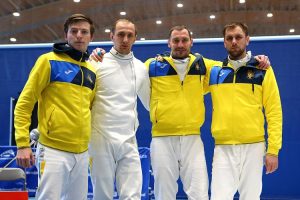 Спортсмен з Дніпра у складі команди українських фехтувальників здобув путівку на Олімпіаду
