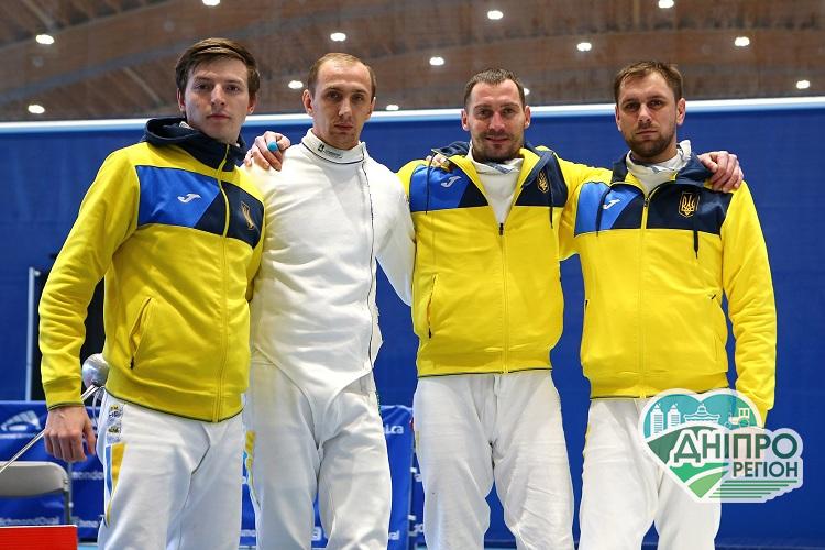 Спортсмен з Дніпра у складі команди українських фехтувальників здобув путівку на Олімпіаду Спортсмен з Дніпра у складі команди українських фехтувальників здобув путівку на Олімпіаду