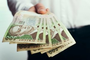 Чи доведеться в супермаркетах купувати пакети дніпрянам. Офіційний коментар Варуса