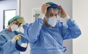 30% відсоткам людей, що перехворіли на COVID-19, ставлять неврологічний або психіатричний діагноз