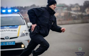 У Дніпрі з авто викрали 400 тис. грн: підозрюваного затримали