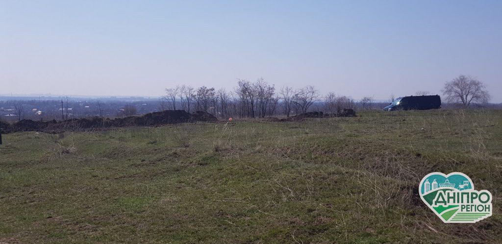 У Підгородньому заради мотокросу руйнують пам’ятну перлину (ФОТО)