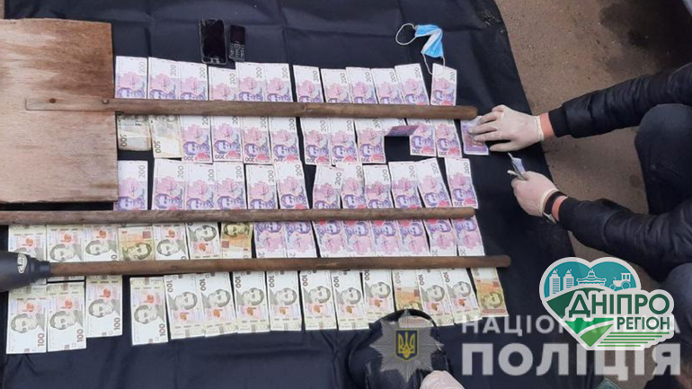 На Дніпропетровщині 3 жінки регулярно обкрадали пенсіонерів: літні люди їм довіряли