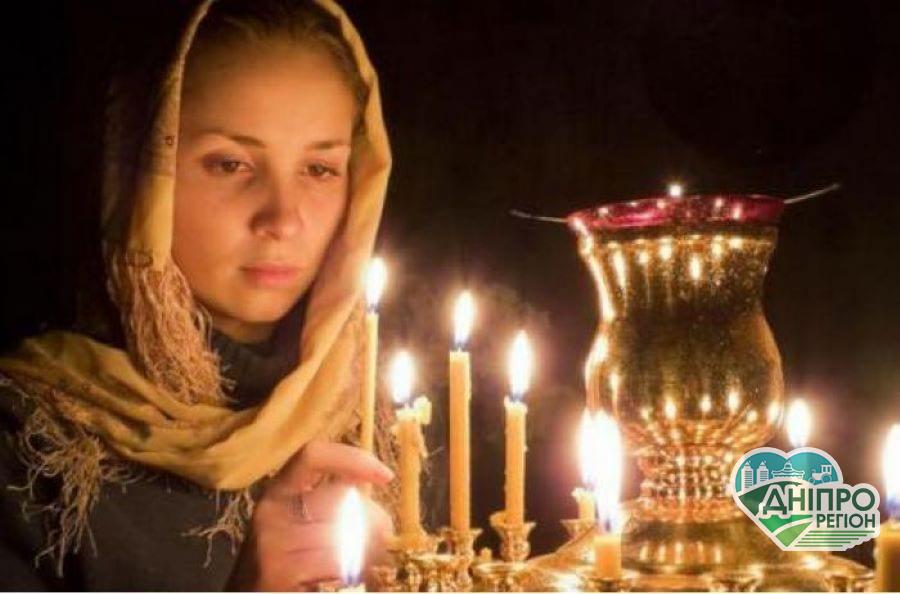 17 квітня Похвала Пресвятої Богородиці: молитва, традиції, що не можна робити