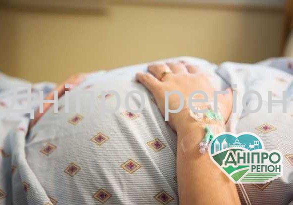 90% легень зжер коронавірус: в Дніпрі померла 28-річна породілля