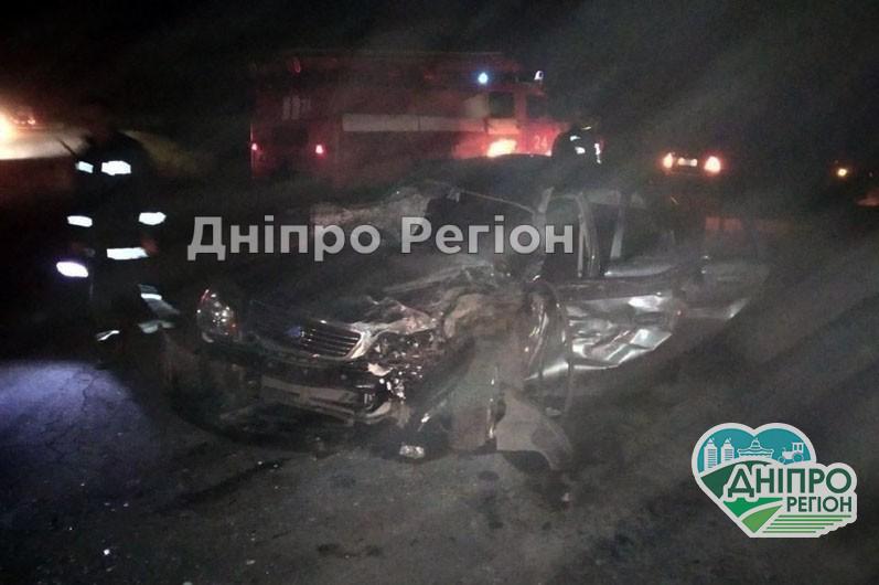 ДПТ поблизу Царичанки: водія деблокували з пошкодженого автомобіля ДПТ поблизу Царичанки: водія деблокували з пошкодженого автомобіля