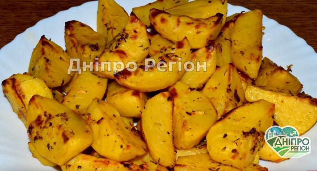 Чому картопля важлива для нашого здоров’я: кому її дуже потрібно їсти Чому картопля важлива для нашого здоров'я: кому її дуже потрібно їсти