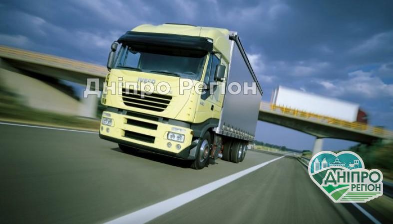У Дніпрі обмежили рух вантажного транспорту: причини У Дніпрі обмежили рух вантажного транспорту: причини