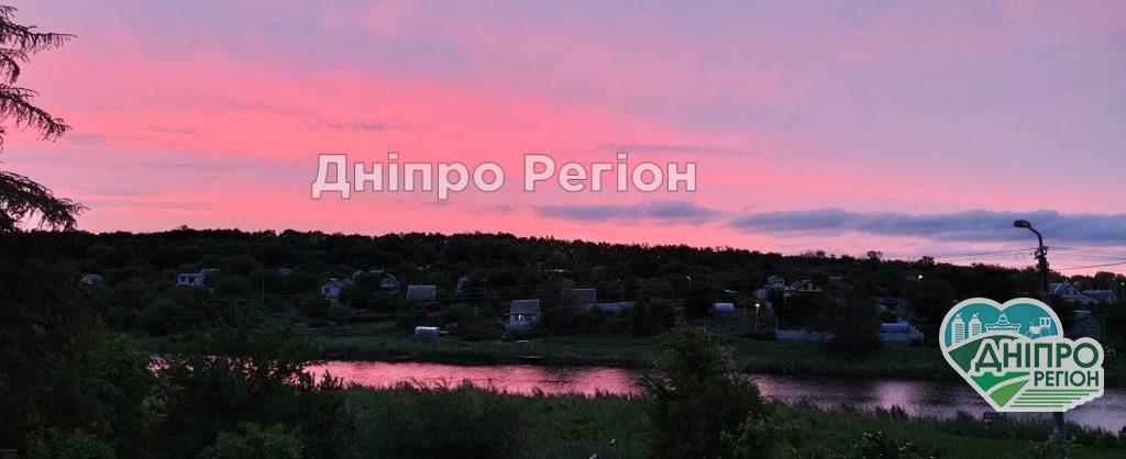 Рожевий захід на Сурі: чим на Дніпропетровщині запам`ятався останній день травня (ФОТО) Рожевий захід на Сурі: чим на Дніпропетровщині запам`ятався останній день травня (Фото)