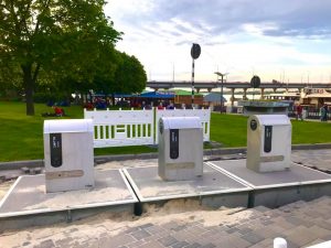 У Дніпрі встановили підземні контейнери для збору сміття (ФОТО)⠀